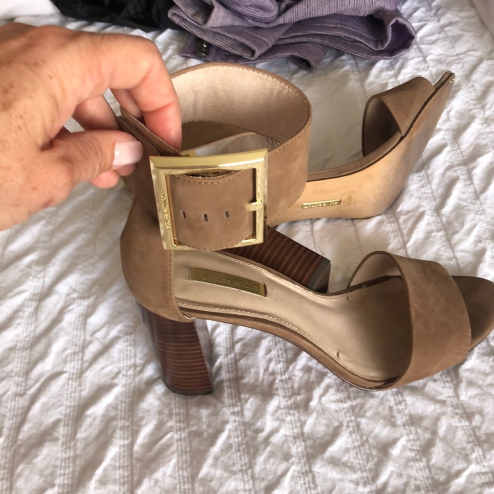 Tan heels by Louise et Cie